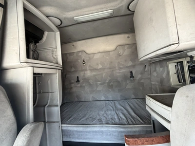 Used 2009 VOLVO VNL Conventional trucks Indiana US | Miedema Asset Management Group #1414638