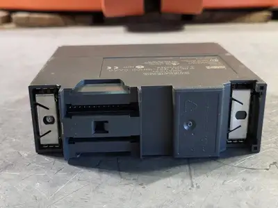 NEW SIEMENS 6ES7321-1BH02-0AA0