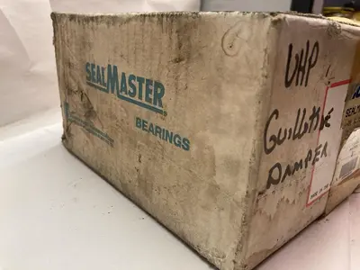 New | in-Stock SEALMASTER 559892 Bearings | Surplus Asset Holdings #1195358