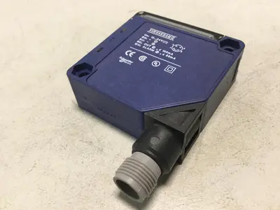 Used TELEMECANIQUE XUK0AKSAM12 Relays & Switches Michigan US | Ideal Machinery #1308920