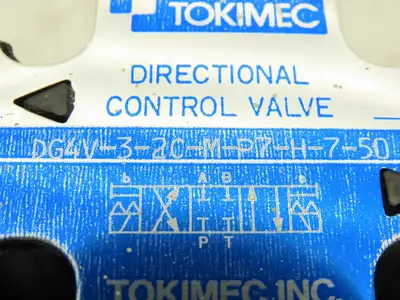 Tokimec Vickers DG4V-3-2C-M-P7-H-7-50 Hydraulic Directional Solenoid Valve 24V