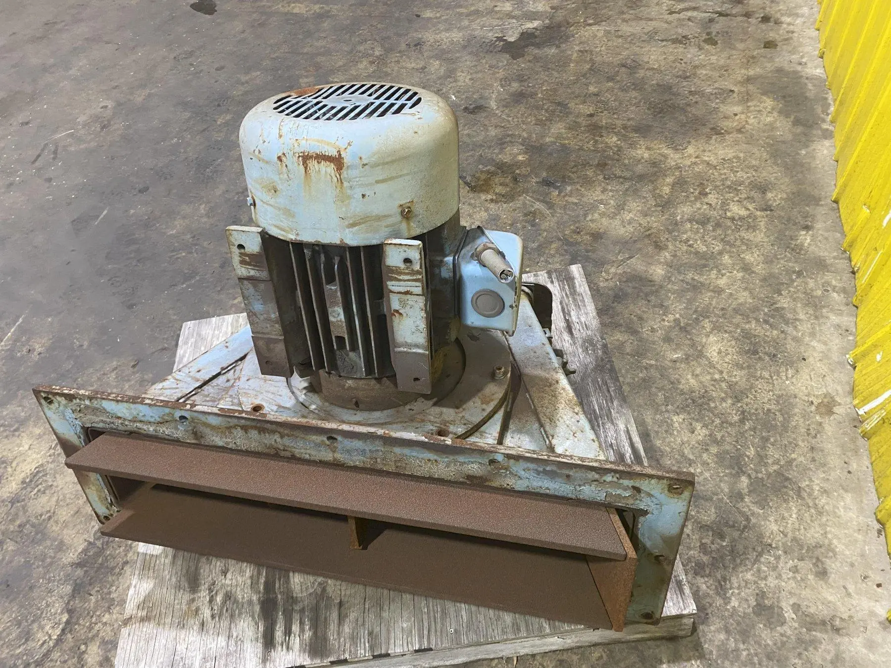 25 HP PANGBORN ROTOBLAST SHOT BLAST WHEEL WITH TOSHIBA MOTOR, 3 AVAILABLE: STOCK #14561