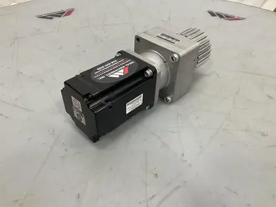 USED YASKAWA SGMAS-08A2A21-Y2