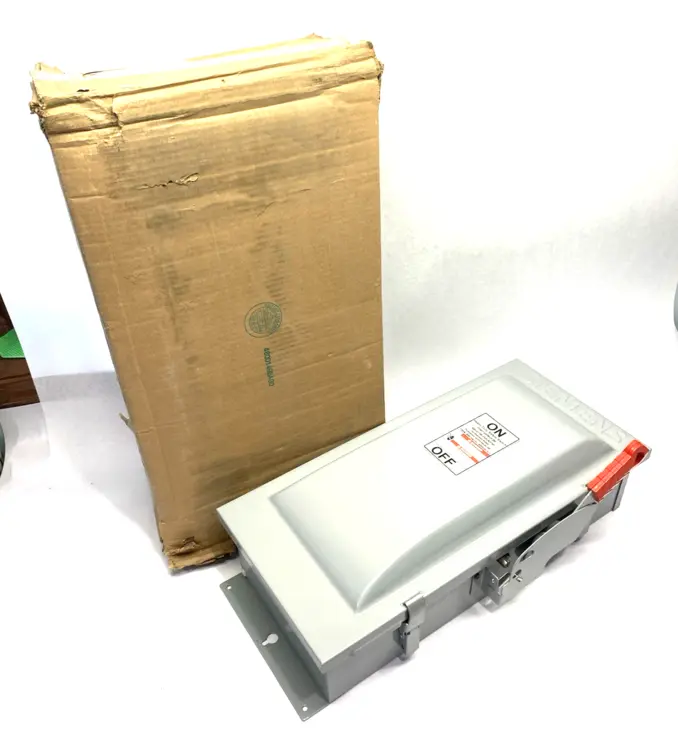 Used SIEMENS LOW-VOLTAGE HEAVY DUTY SAFETY SWITCH 3-POLE 3-FUSE 100A 600V Fuses | Maverick Industrial Sales #1098982