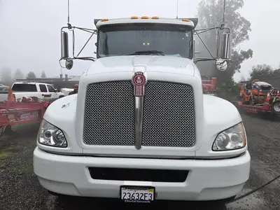 USED 2020 KENWORTH T270