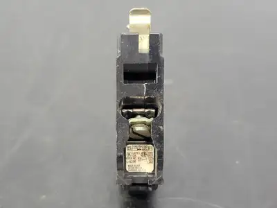 USED SQUARE D QO115