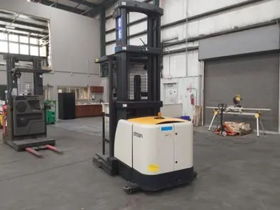 USED 2019 CROWN SP4050-30