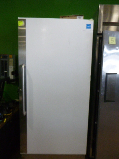 Arctic Air Singe Door Refrigerator