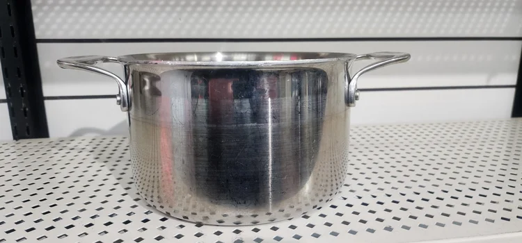 Used Tablecraft Tablecraft CW7004 3 qt Tri Ply Sauce Pan w/ Loop Handles Pans Illinois US | Falcon Restaurant Supply #1375777