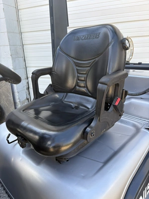 USED 2010 NISSAN MAPL02A25LV