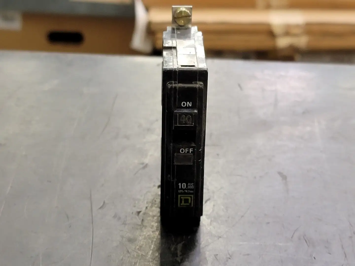 40 Amp, 1 Pole, 120/240 volts Circuit Breaker