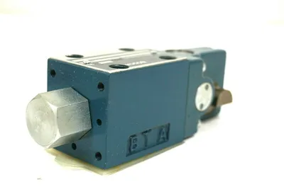 NEW BOSCH 0-810-091-388 081WV06P1V7012GD0 DIRECTIONAL CONTROL VALVE
