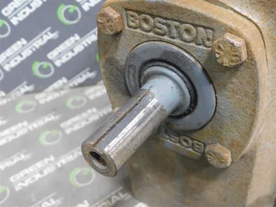 Boston Gear S726-5-H Gear Box 5:1 Ratio 4950 RPM Input 800 lb-in Output Used