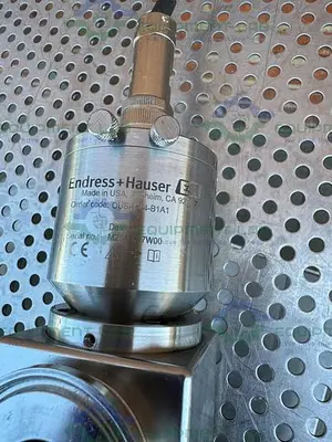 USED ENDRESS+HAUSER OUSAF44-B1A1 UV ABSORPTION SENSOR W/OUA260-AA1E07B1A3A PHOTOMETER