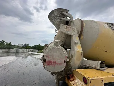 Used 2005 MACK GRANITE CV713 Concrete Mixer Trucks Delaware US | Proxy Equipment #1388926