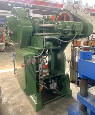 USED 1982 V AND O V AND O 75ST PRESS