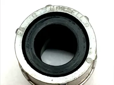 USED HUBBELL CORD CONNECTOR 1-1/4" NPT