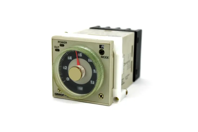Used OMRON H3CR-A8 Industrial Controls | Industrial Parts R Us Inc. #365520