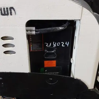 USED 2019 CROWN RR5725-45