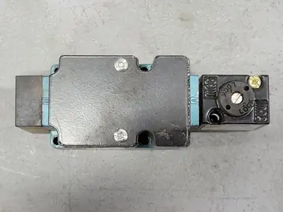 USED MAC 6211C-512-PM-112DA