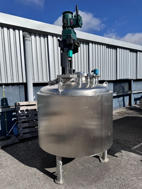 Used REO STAINLESS 1,000 Litre Stainless Steel Tanks New Jersey US | Perry Equipment #1420612