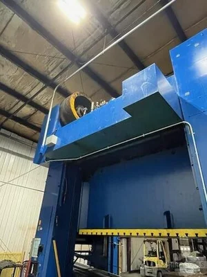 USED 1988 KOMATSU E2P-500