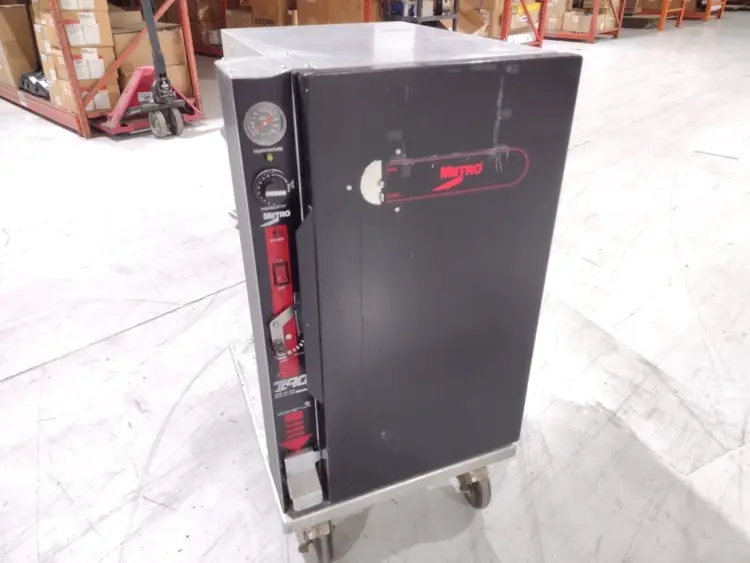 Used Metro TC90 FlavorHold Series Hot Food Warming, Holding, & Transport Cabinets Michigan US | Maverick Industrial Sales #1397527