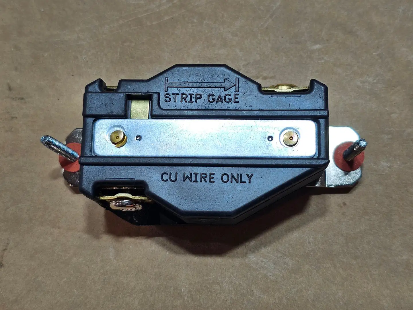 New | in-Stock HUBBELL L1530R Cable & Wire British Columbia CA | Lenmark #249940