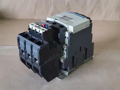 USED SCHNEIDER ELECTRIC LC1D4011