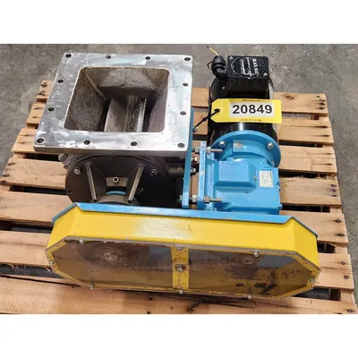USED CAROLINA CONVEYING 8 RVS