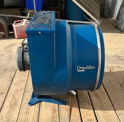 USED DONALDSON E-700