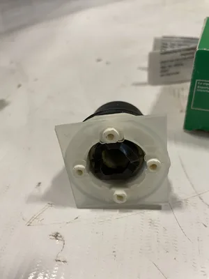 Schneider Electric 9001SKS43B 3-Position Selector Switch – Maintained, NEMA 4/13