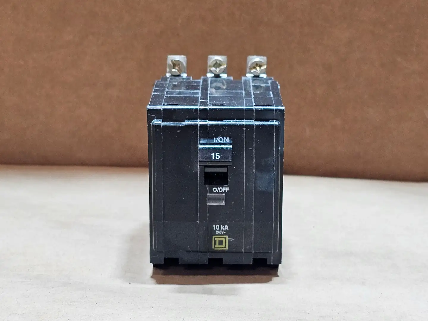 Used SQUARE D QOB315 Switchgears British Columbia CA | Lenmark #1438564