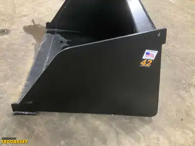 New Tomahawk 42" Snow / Mulch Bucket for Mini Skid Steer