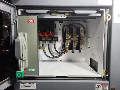 USED SQUARE D MODEL 6