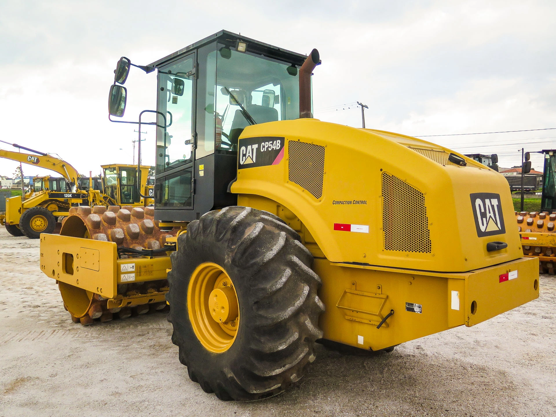 Used 2014 CATERPILLAR CP54B Vibratory Rollers Florida US | US Global Heavy Equipment Solutions #1412727