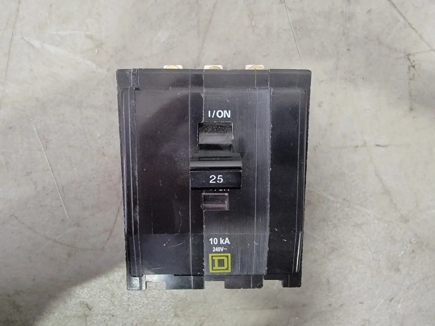 USED SQUARE D QOB325