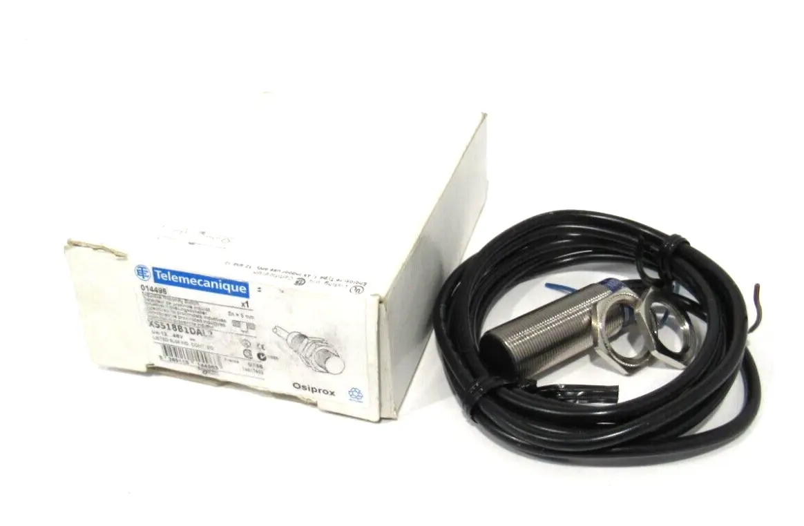 NEW TELEMECANIQUE XS518B1DAL2 PROXIMITY SWITCH
