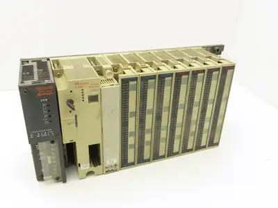 Hitachi HIDIC H-300 PLC Controller Rack w/3 Input 3 Digital & 1 Analog Output