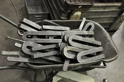 USED CLAMPING ELEMENTS FOR WORKPIECES