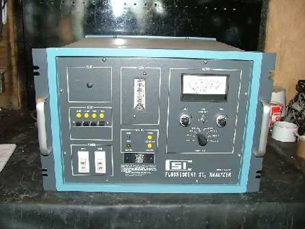 USED SCIENTIFIC INDUSTRIES SA 700