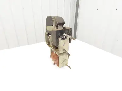 Westinghouse M-501 DC Contactor 300 Amp 600VDC Normally Closed 1745838 Coil