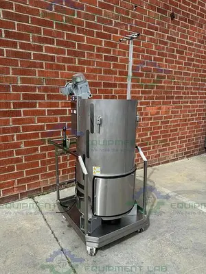 USED HYCLONE STAINLESS STEEL SINGLE USE 250 LITER BIOREACTOR W/ 1/4 HP MOTOR
