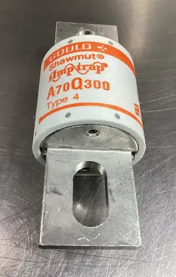 USED Gould Shawmut A70Q300-4