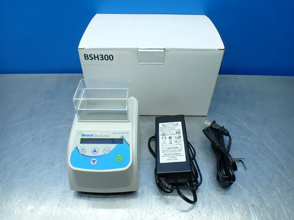 New | in-Stock BENCHMARK SCIENTIFIC BSH301 Baths / Circulators Ohio US | HGR 24 #755276