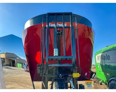 Used CLOVERDALE _UNKNOWN_ Feeder Wagons Iowa US | Keast Enterprises #1360089