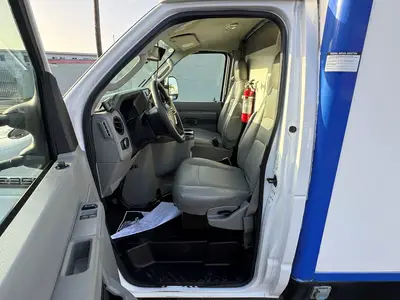 Used 2023 FORD E-350 Reefer Trucks Florida US | Truck and Van Outlet #1509225