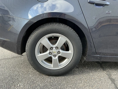 USED 2015 CHEVROLET CRUZE