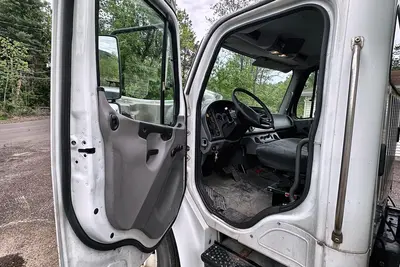 Used 2007 FREIGHTLINER M2 BUSINESS CLASS Box trucks Pennsylvania US | Proxy Equipment #1377956