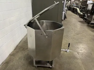 215L Octagonal Jacketed Balance Tank